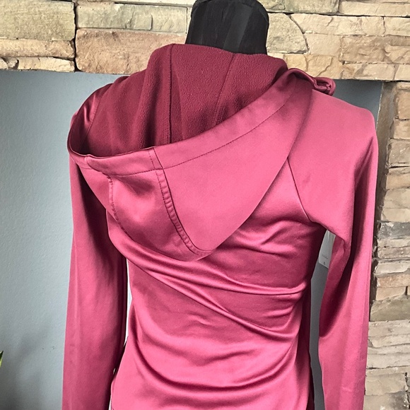 VTG Y2K Burton Snowboard DryRide WB Scoop Hoodie Fleece Layering Maroon Gold XS - Picture 6 of 10